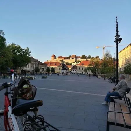 Barnapartman * Eger